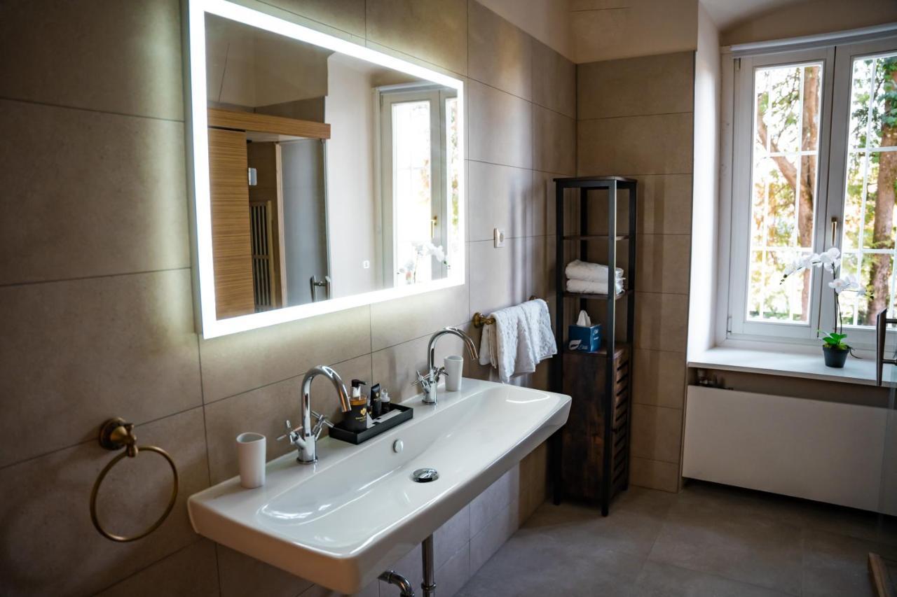 Bed and Breakfast Palais Kneissl  Burgau Exterior foto