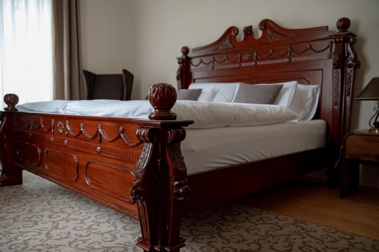 Bed and Breakfast Palais Kneissl  Burgau Exterior foto