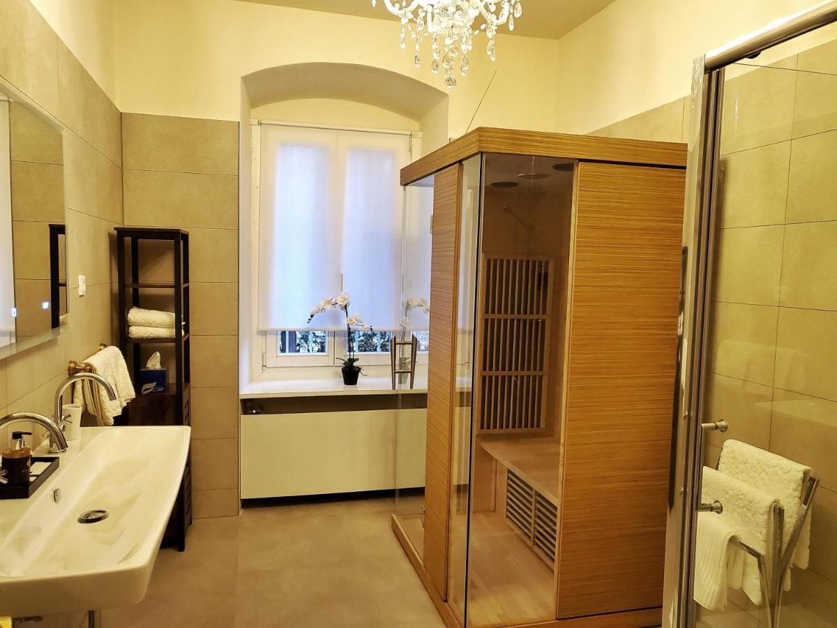 Bed and Breakfast Palais Kneissl  Burgau Exterior foto